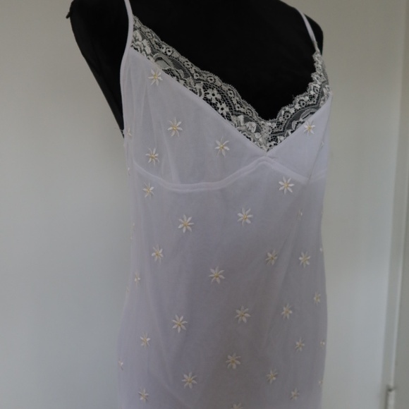 MOTEL ROCKS DAISY DRESS - Picture 3 of 5